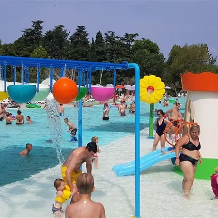 Victoria Mobilehome In Cisano San Vito *