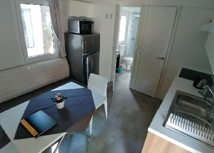 Кемпинг Victoria Mobilehome In Cisano San Vito *